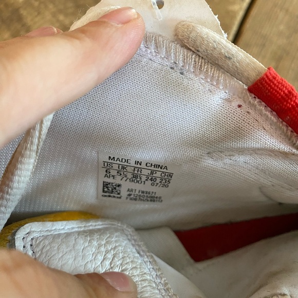 Vintage adidas sneakers - Picture 7 of 7